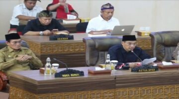 Fraksi-Fraksi di DPRD Loteng, Sampaikan Pemandangan Umum Atas Ranperda Pelaksanaan APBD 2025